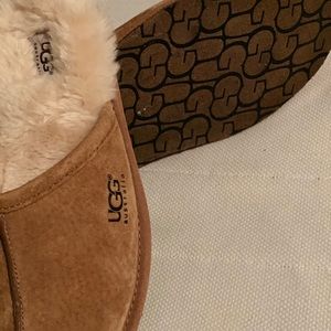 Brand new ugg Australia slippers